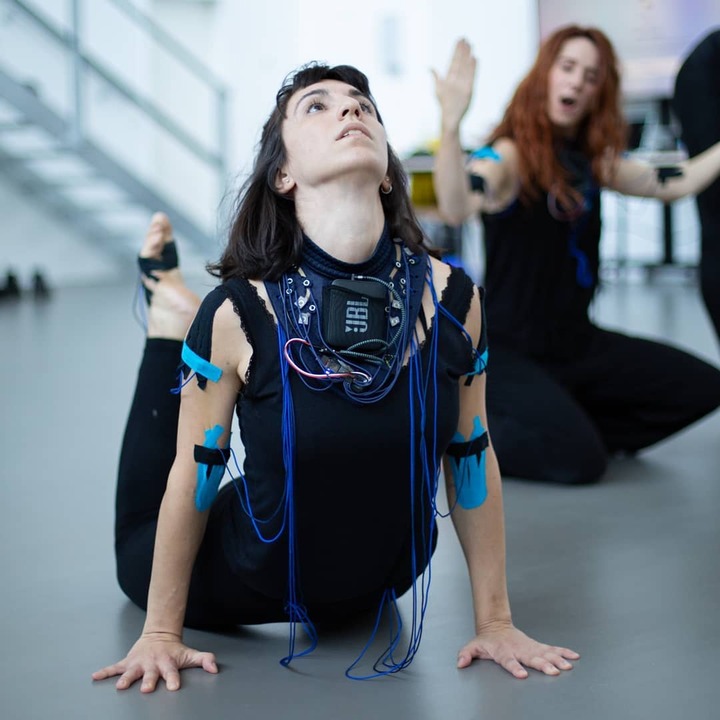 2466933163836263975_2466933161579733006