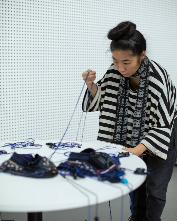 2469239325705161201_2469239322643512078